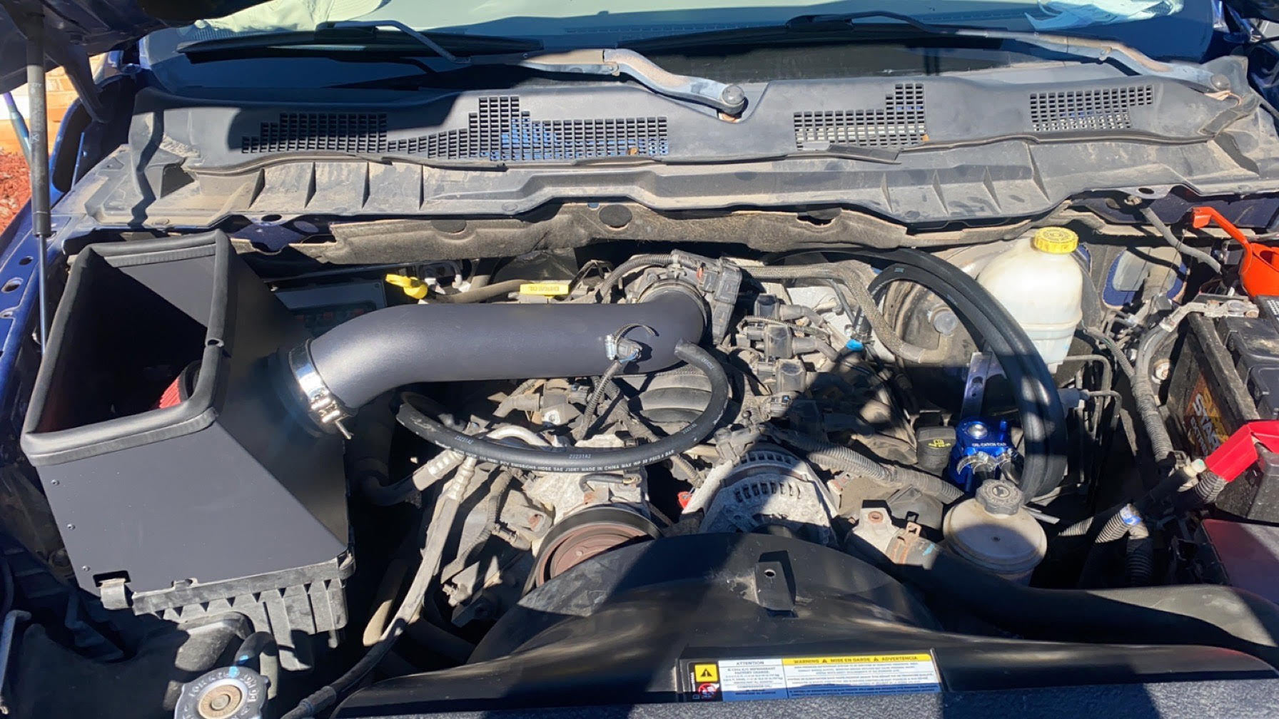 Customer 2013 Dodge Ram 1500 4.7L with HZ Motorsport V8 Air Intake - HZCAI009